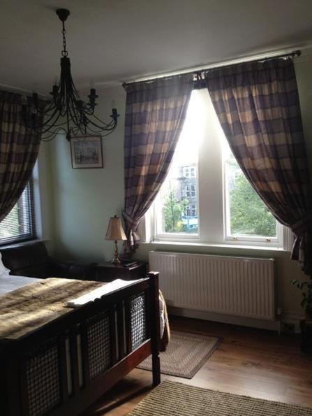 Number27Harrogate Bed and Breakfast Værelse billede